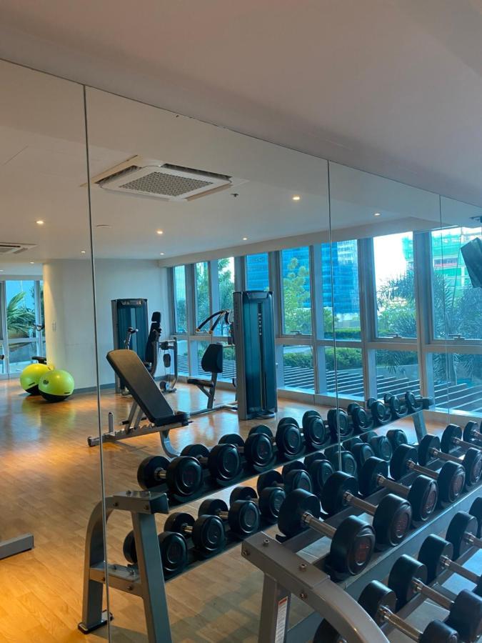 Uptown Parksuites Taguig Extérieur photo