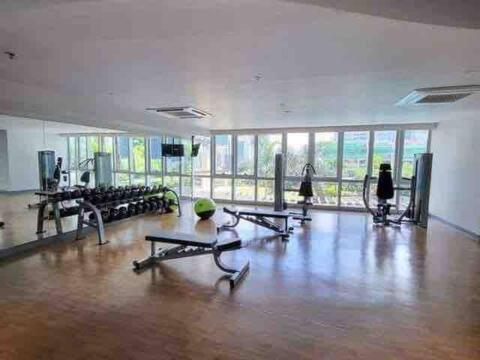 Uptown Parksuites Taguig Extérieur photo